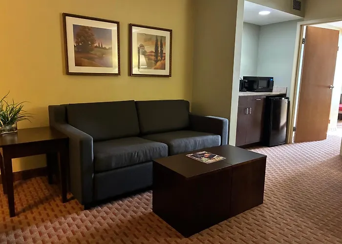 Euro-Suites Hotel