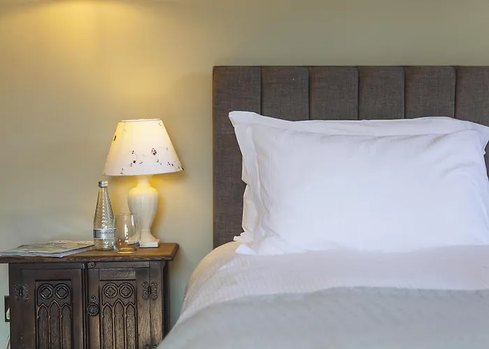 Poacher Inn