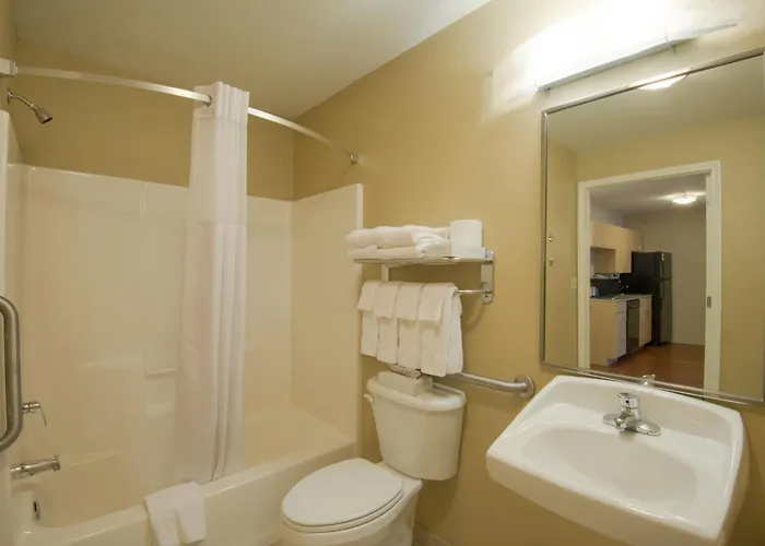 Candlewood Suites By Ihg