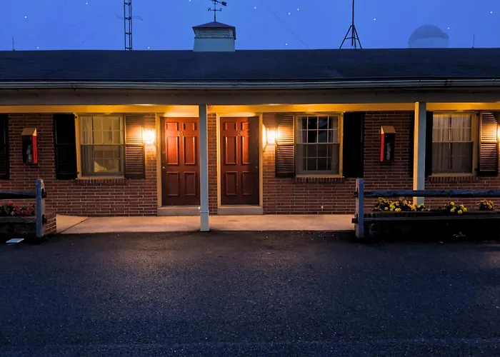 Harvest Drive Family Inn - Renovated Rooms