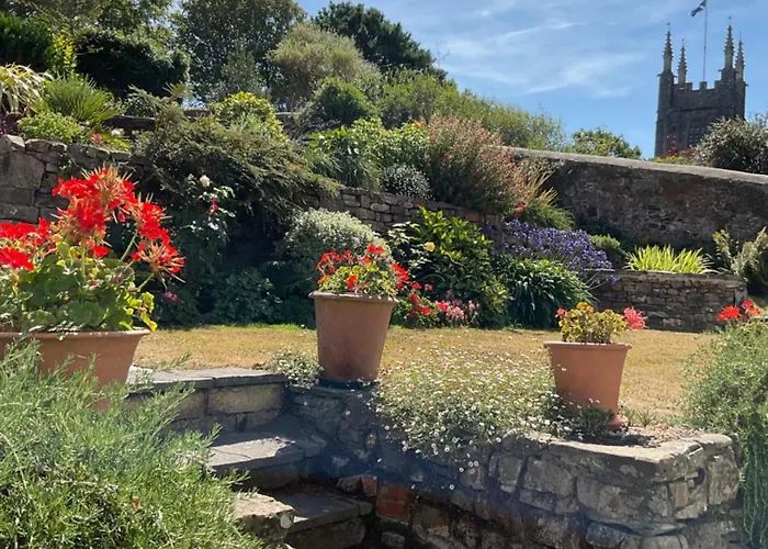 Stratton Gardens