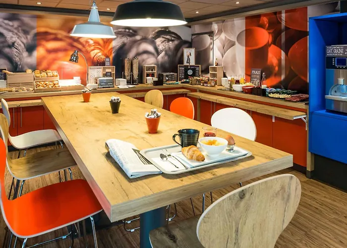 Ibis Paris Pont De Suresnes Longchamp