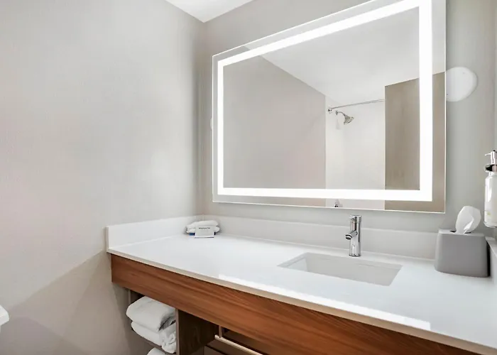 Holiday Inn Express Fairhope - Point Clear By Ihg