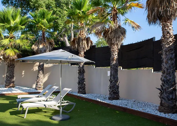 Zenitude Hotel la Valadière, an Ascend Collection Hotel