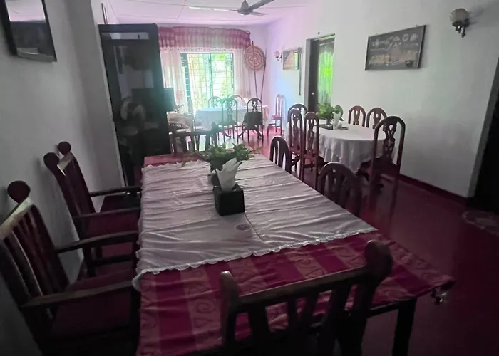 Indrani Inn Tourist Rest Anurâdhapura
