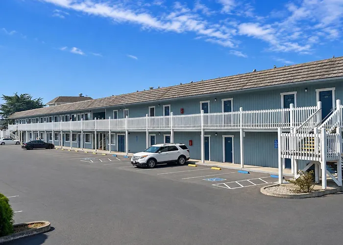 Seabird Lodge