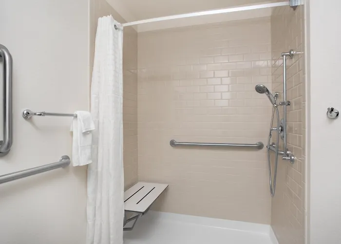 Candlewood Suites By Ihg