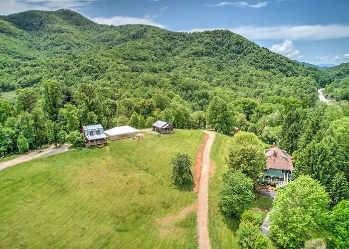 Engadine Inn And Cabins