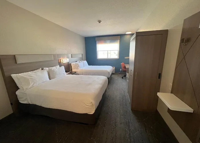Holiday Inn Express - Wichita North - Park City By Ihg