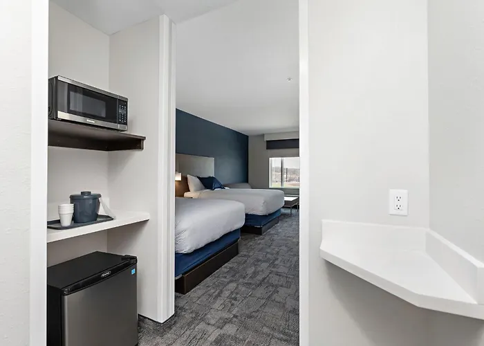 Holiday Inn Express Kansas City North - Parkville By Ihg