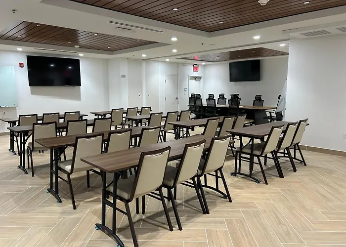 Staybridge Suites Manteca By Ihg