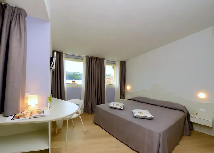 Aromi Piccolo Hotel