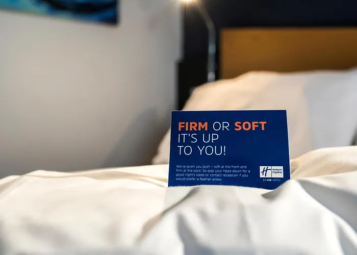 Holiday Inn Express Bath By Ihg