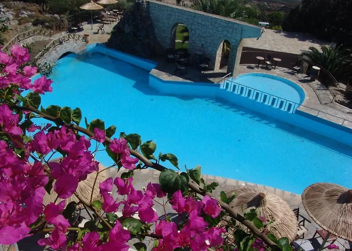 Arolithos Traditional Village Hotel