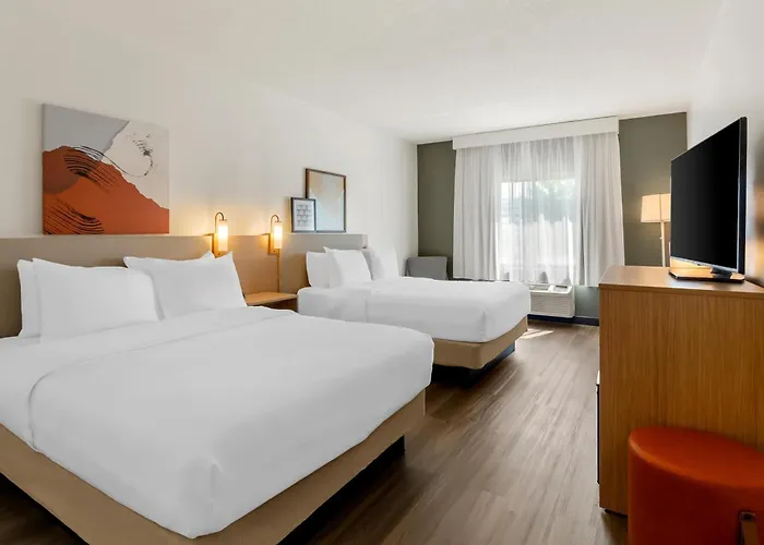 Comfort Suites Inn At Ridgewood Farm