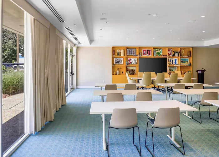 Avatar , Tapestry Collection By Hilton