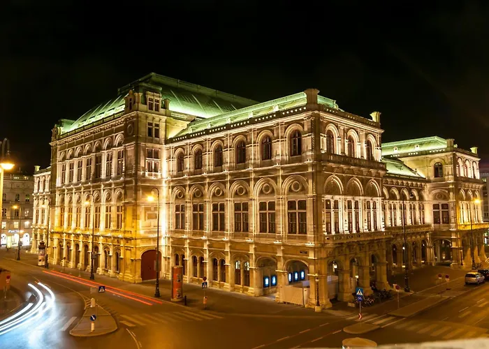 Holiday Inn - The Niu, Franz By Ihg