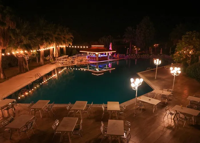 Lycus River Thermal Hotel