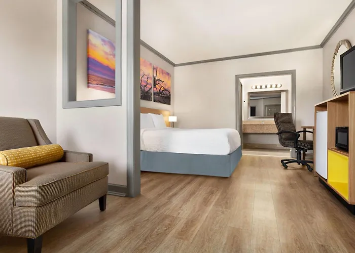 Days Inn By Wyndham Kingsland Ga