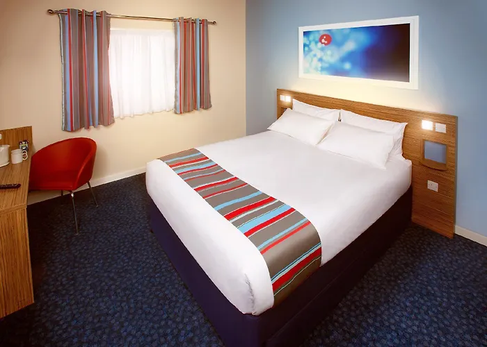 Travelodge Llanelli Cross Hands