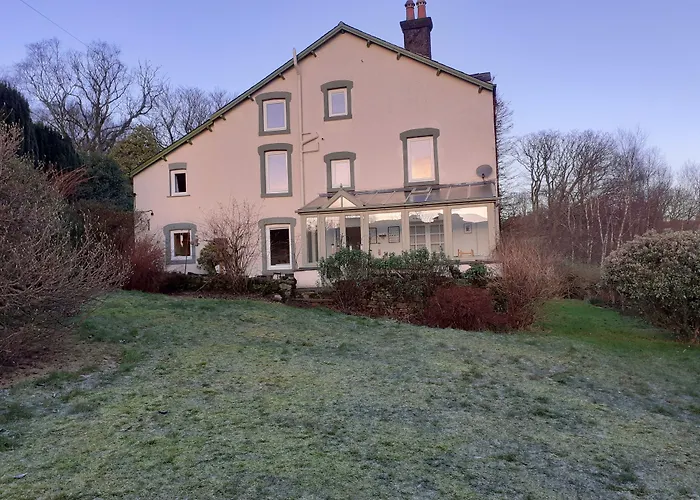 Forest How Guest House
