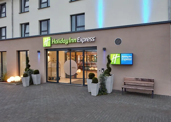 Holiday Inn Express - By Ihg
