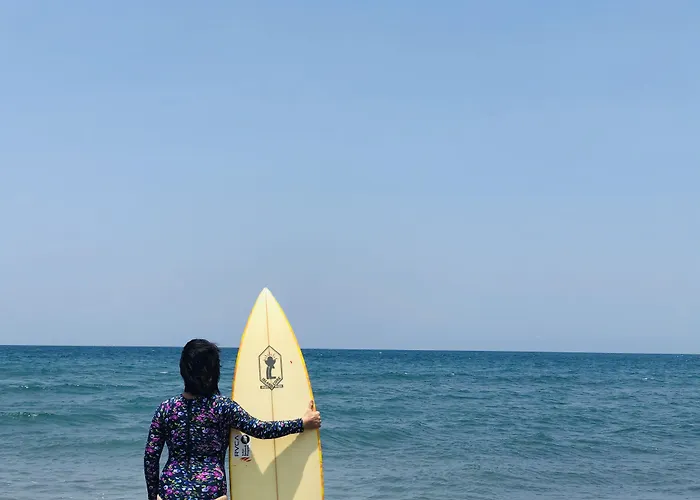 Em Royalle & Beach Resort