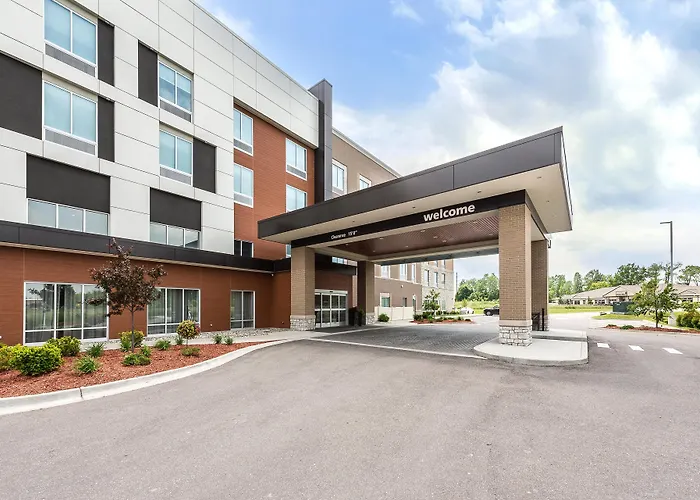 Hampton Inn & Suites