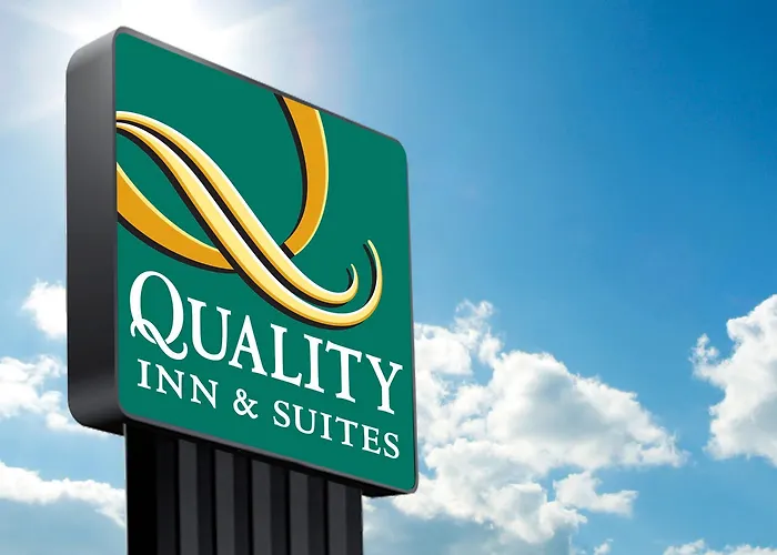 Quality Inn & Suites Near Lake Geneva