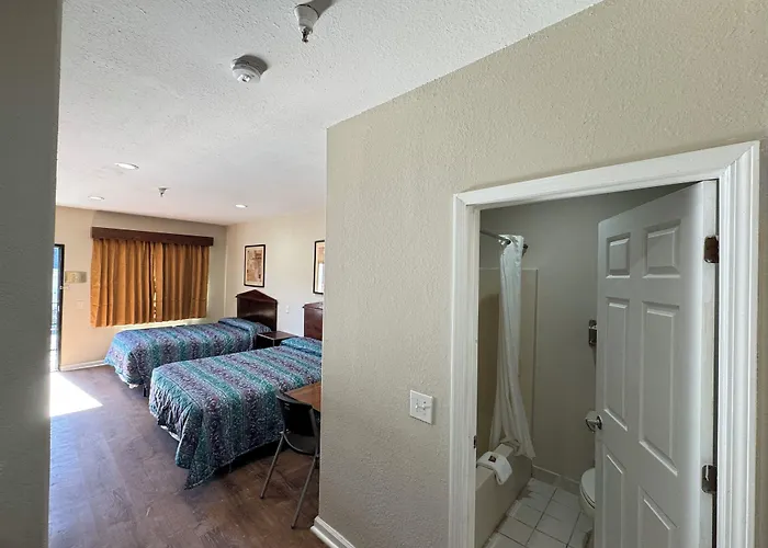 Garden Inn Hotel