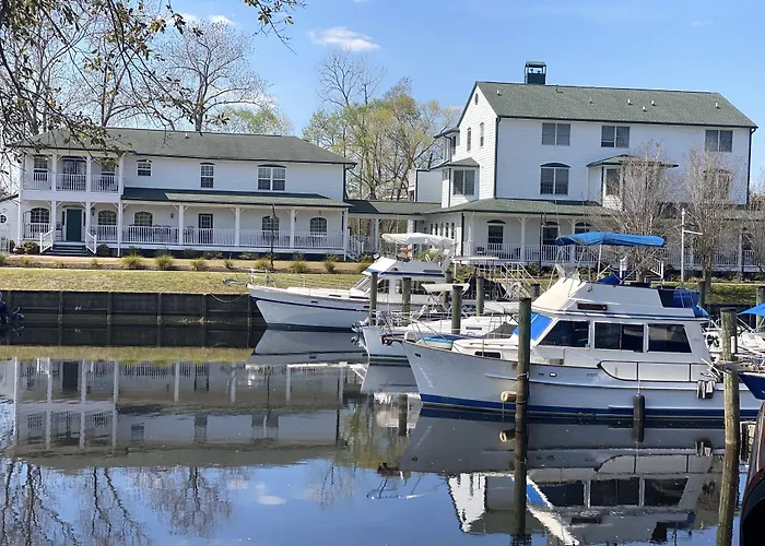 Cypress Inn