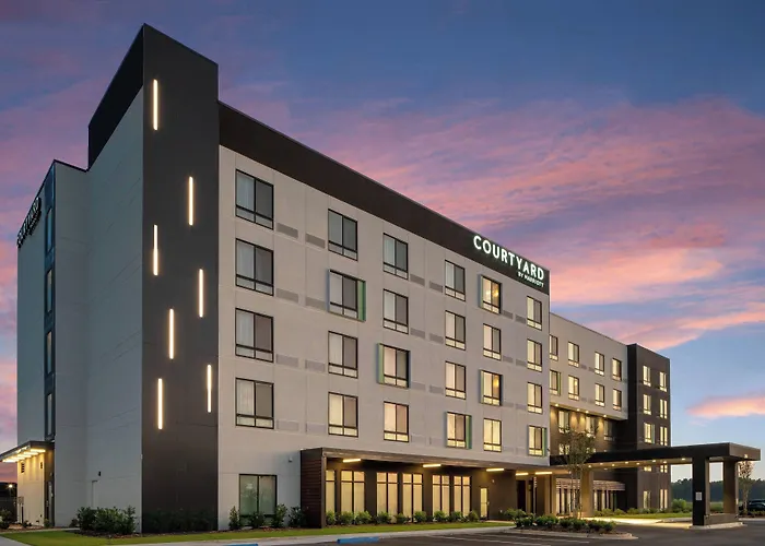 Courtyard By Marriott Lafayette South