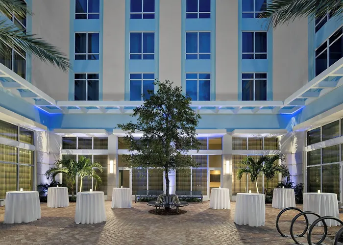 Courtyard By Marriott