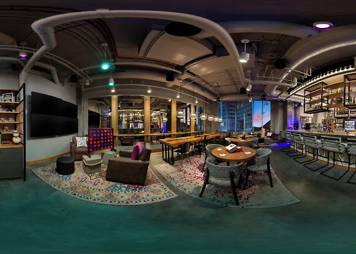 Moxy Downtown