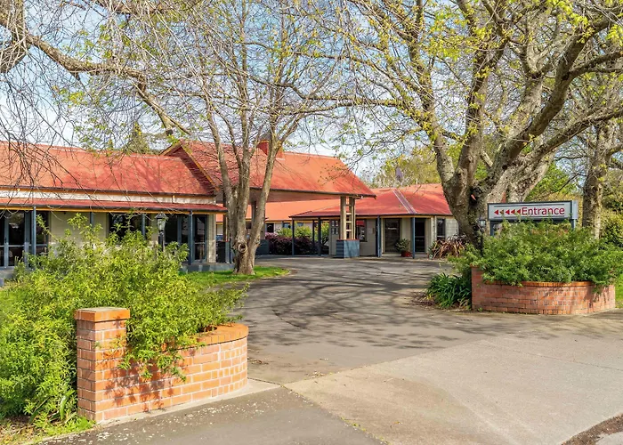 Asure Oak Estate Motor Lodge