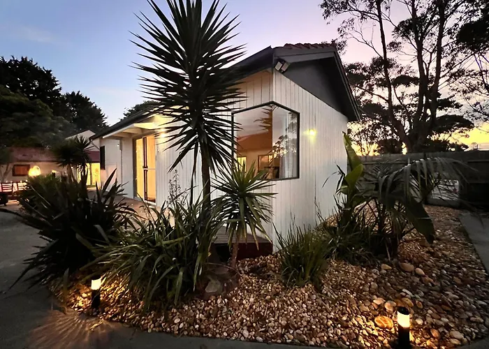 Kickback Cottages