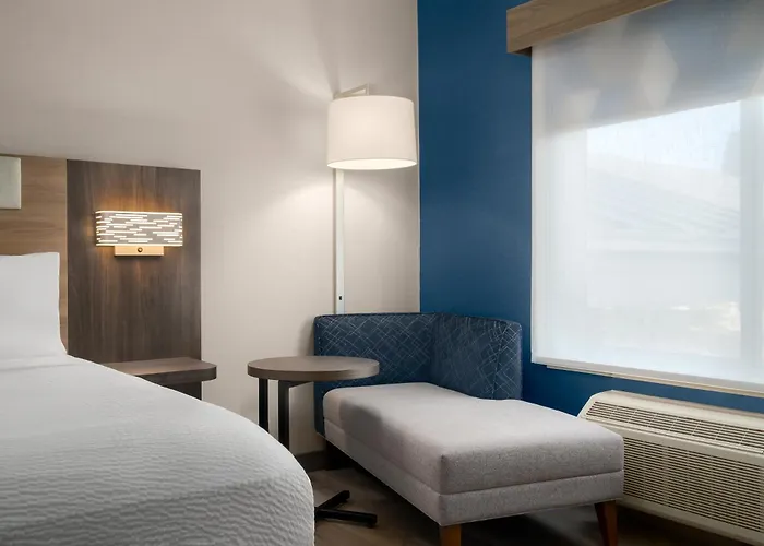 Comfort Suites Southfield-Detroit