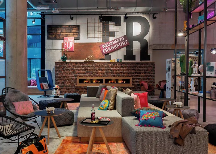 Moxy Frankfurt City Center