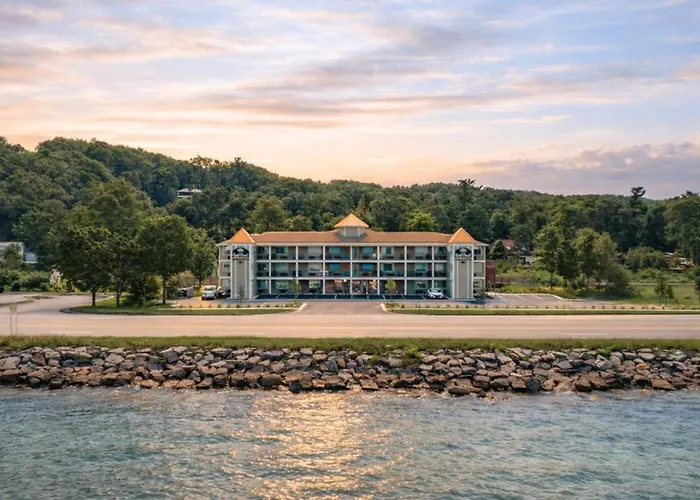 Kasa Gold Coast Inn Traverse City