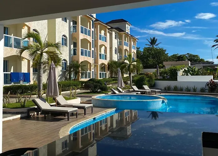 Ria Hotel
