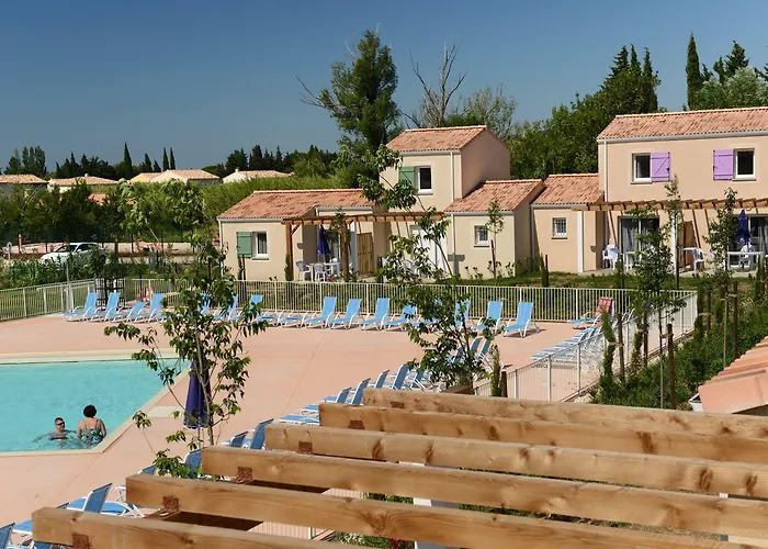 Residence Odalys Le Mas Des Alpilles Paradou