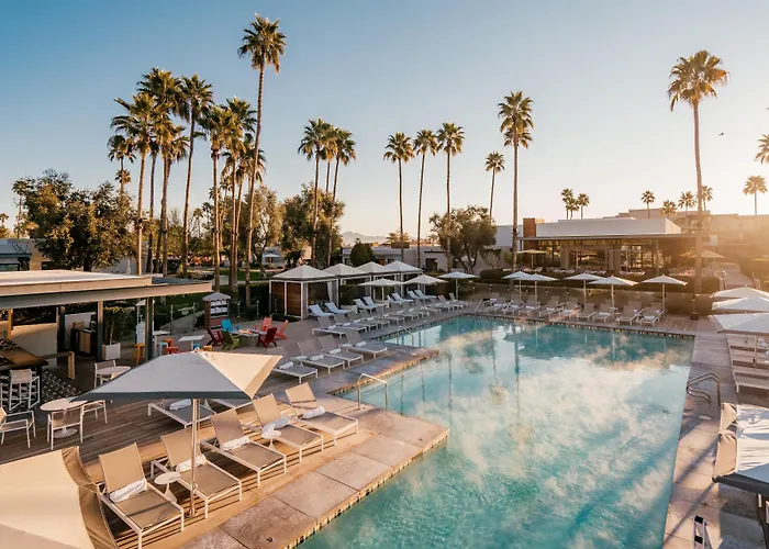 Andaz & Bungalows