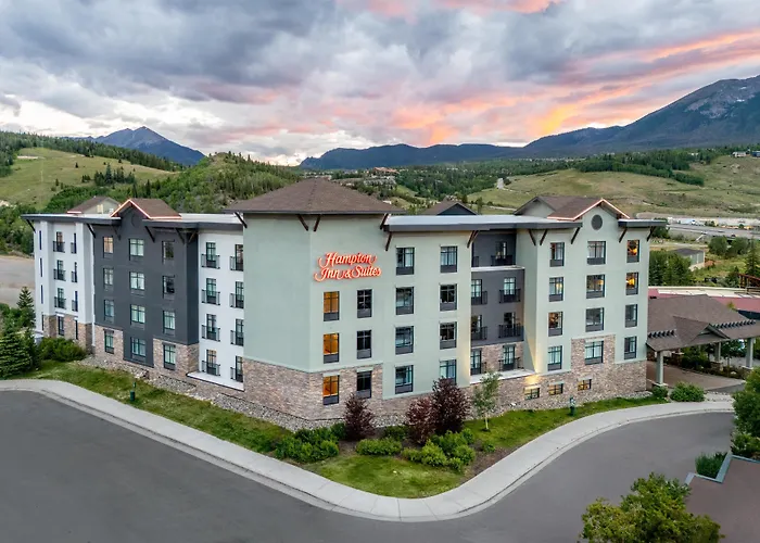 Hampton Inn & Suites