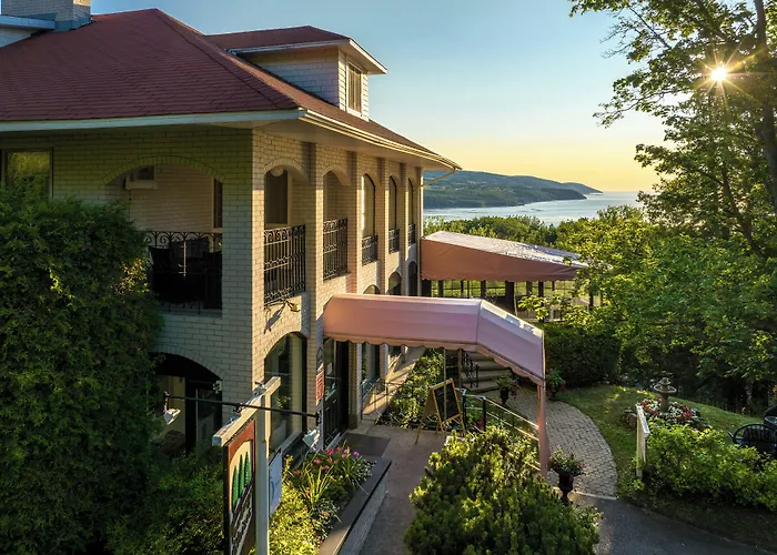 Auberge Des Falaises