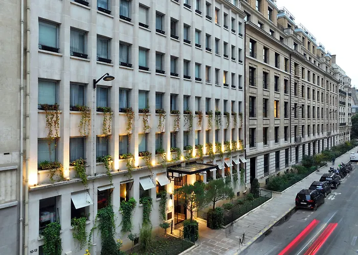 The One Alma Paris