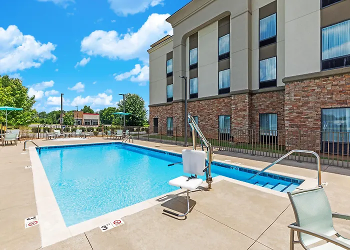 Hampton Inn & Suites By Hilton
