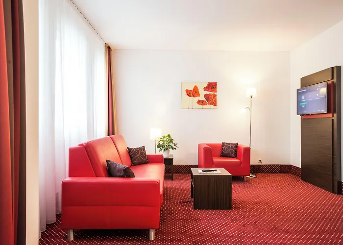 Plaza Inn Amedia
