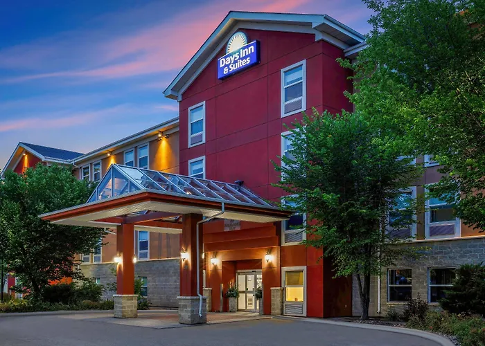 Days Inn & Suites By Wyndham Edmonton