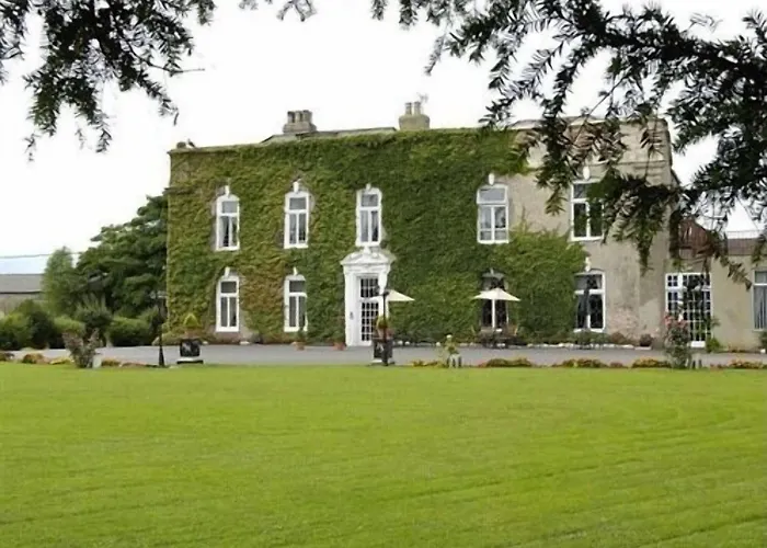 Hardwicke Hall Manor