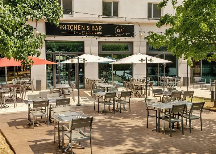 Courtyard By Marriott Paris Saint Denis